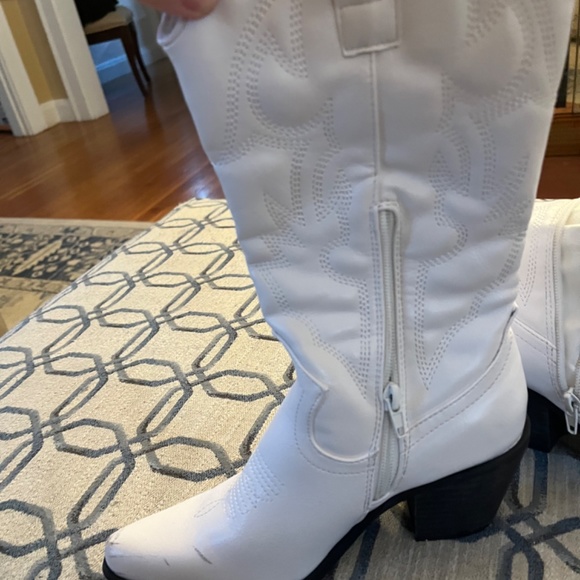 White Princess Polly Cowboy Boots - Picture 3 of 4